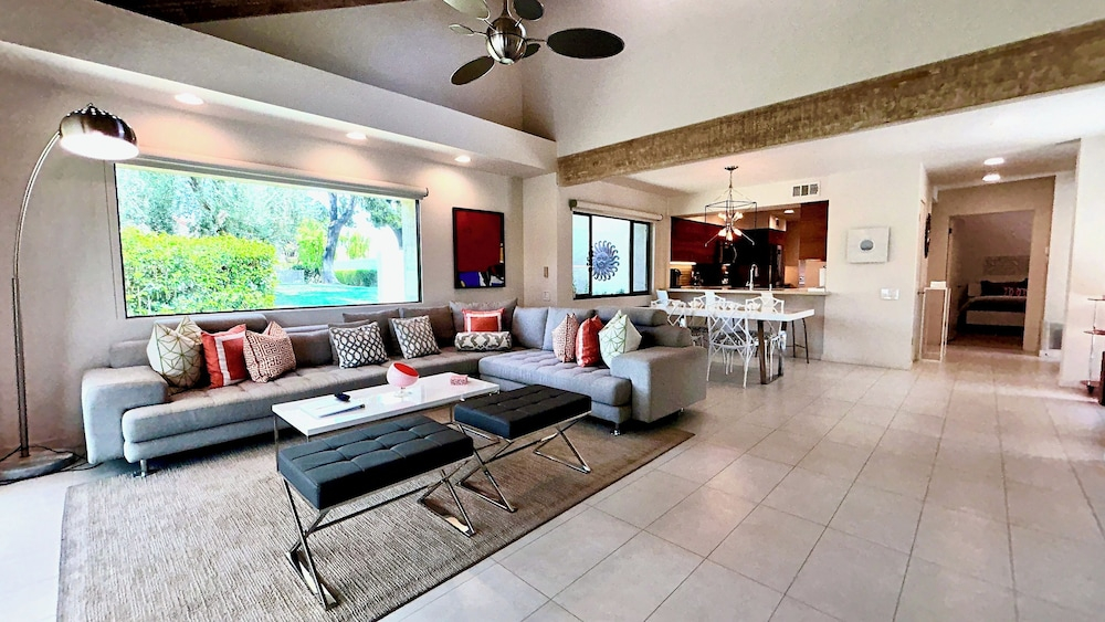 Courtside Contemporary