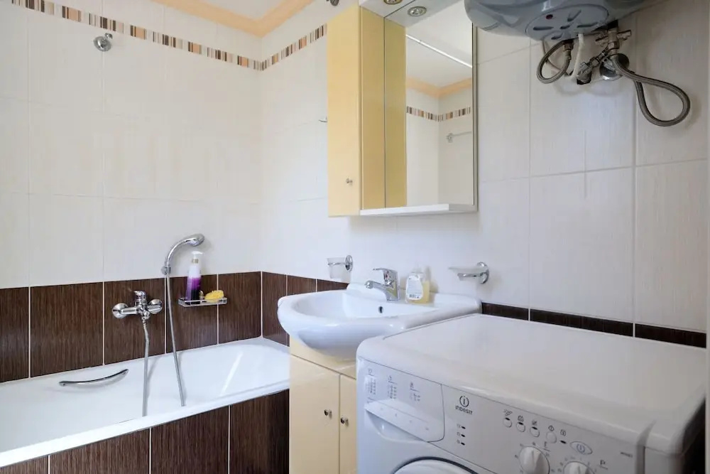 Brand new family apartment in Athens/dafni,100m from metro station, sleeps 4