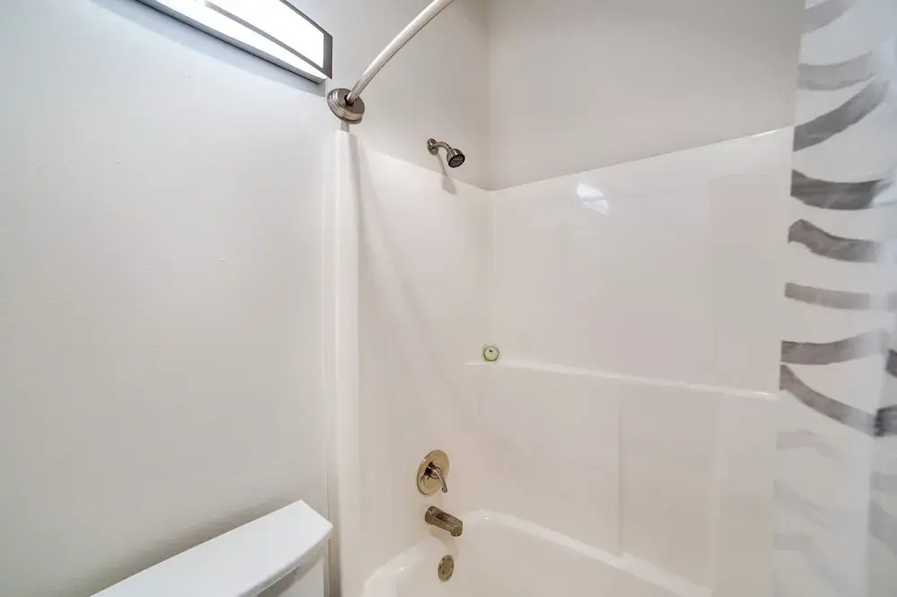 Snowater Condo #story Condo - Sleeps 4 - Close to Community Amenities!