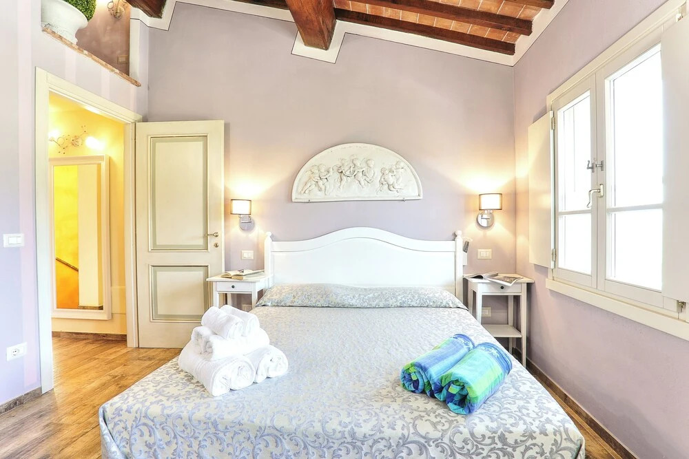 Luxury Villa in Tuscany with Pool near Pisa and Florence - Sixe Bedrooms 12 pl