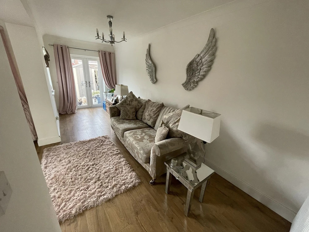 Beautiful 2-bed Bungalow in Canvey Island