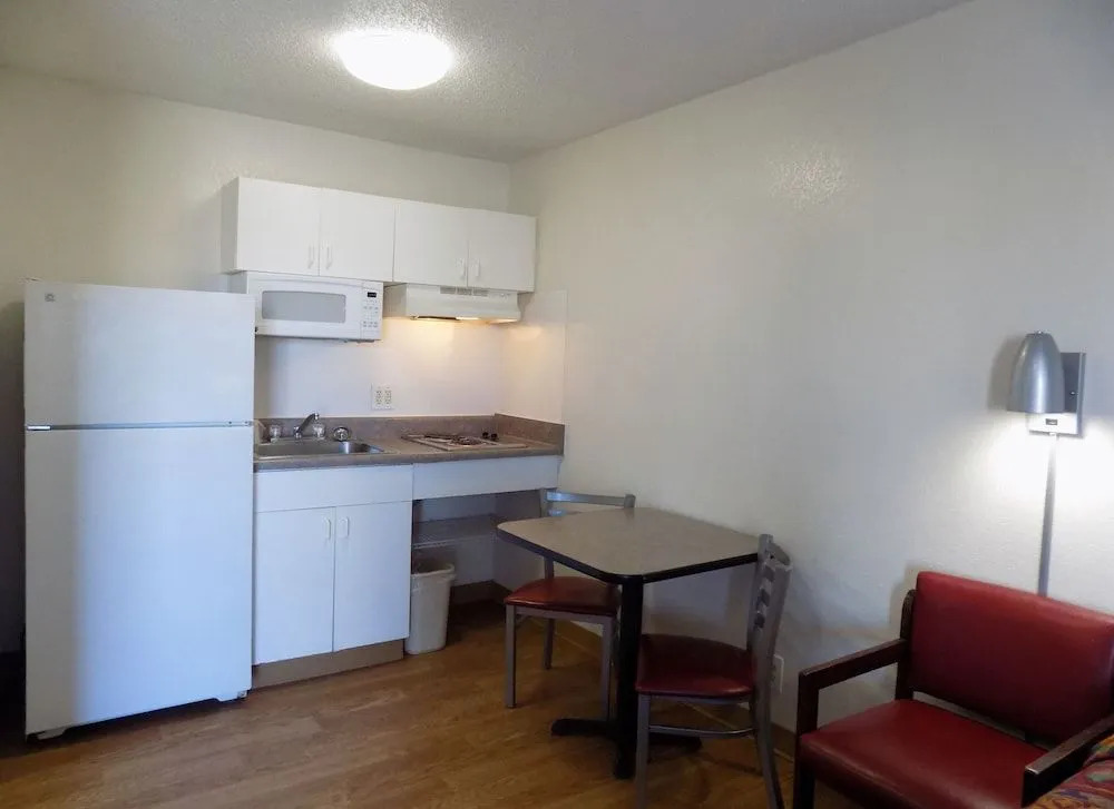InTown Suites Extended Stay Austin TX - North Lamar