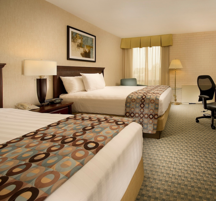 Drury Inn & Suites Kansas City Stadium- Kansas City