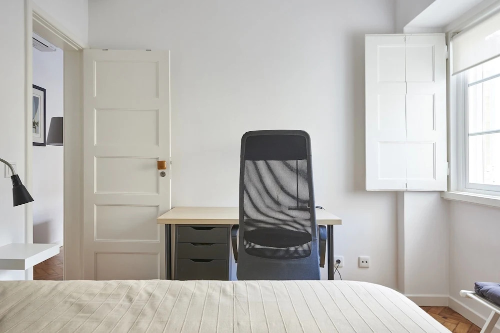 Lisbon Haven \- Family Apartment by the Metro w\/AC