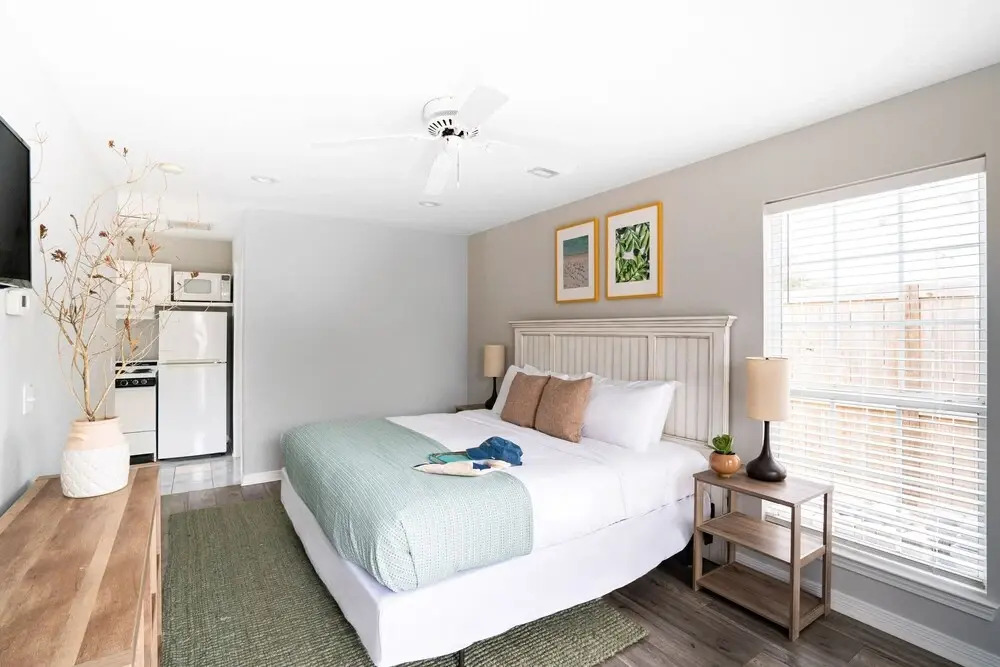 Polly by AvantStay Stunning 7 Bedroom Haven w Pool Pool Table