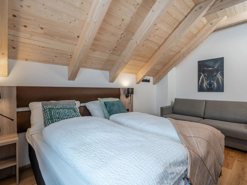 Detached Chalet w Combi Sauna, Near Ski Lift, Haus Liene