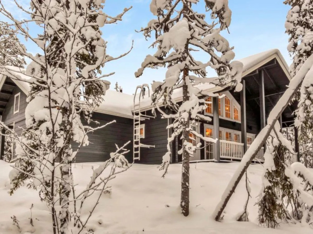 House  Salla