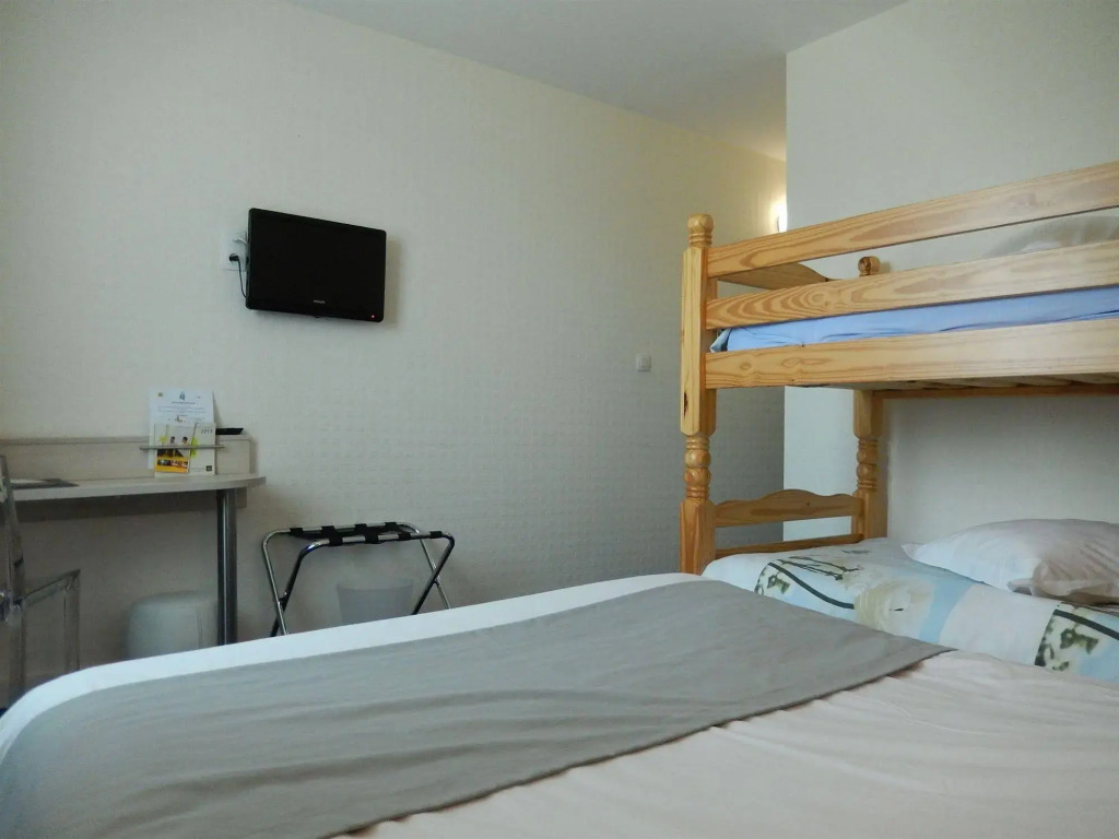 Logis Hôtel Lodge La Valette