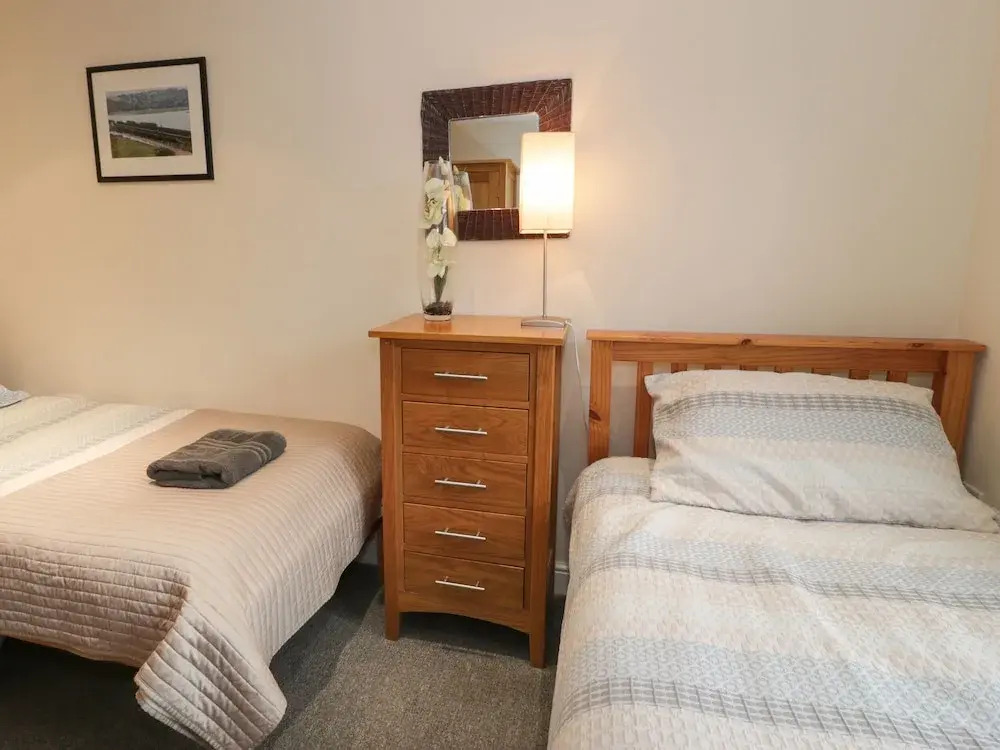 Whistle Stop Apartment
