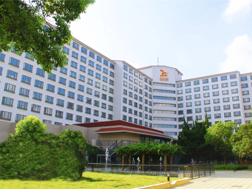 GreenTree Eastern Shanghai Changning Hongqiao Airport LongBai Hotel