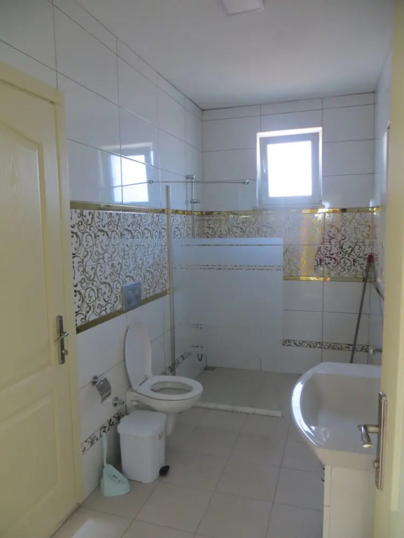 Dalyandreams Villa Sleeps12-pool-wifi-ac-parking
