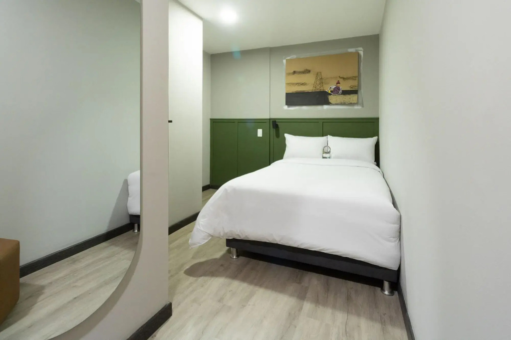 Bon 17 Hotel