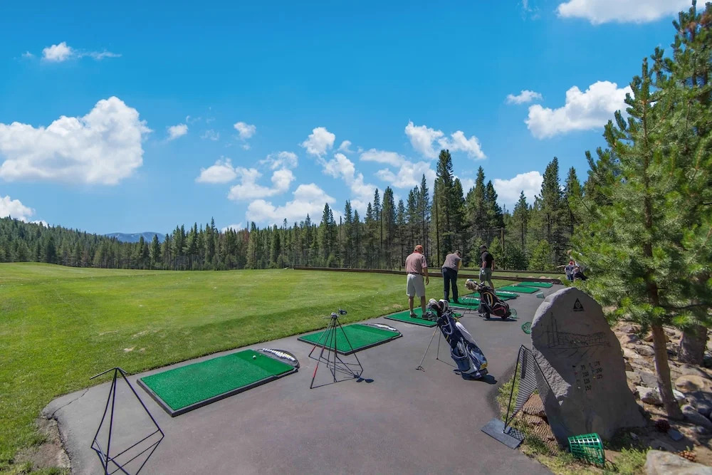 Roomy Forest-view W/ Private 2-car Garage 4 Bedroom Home