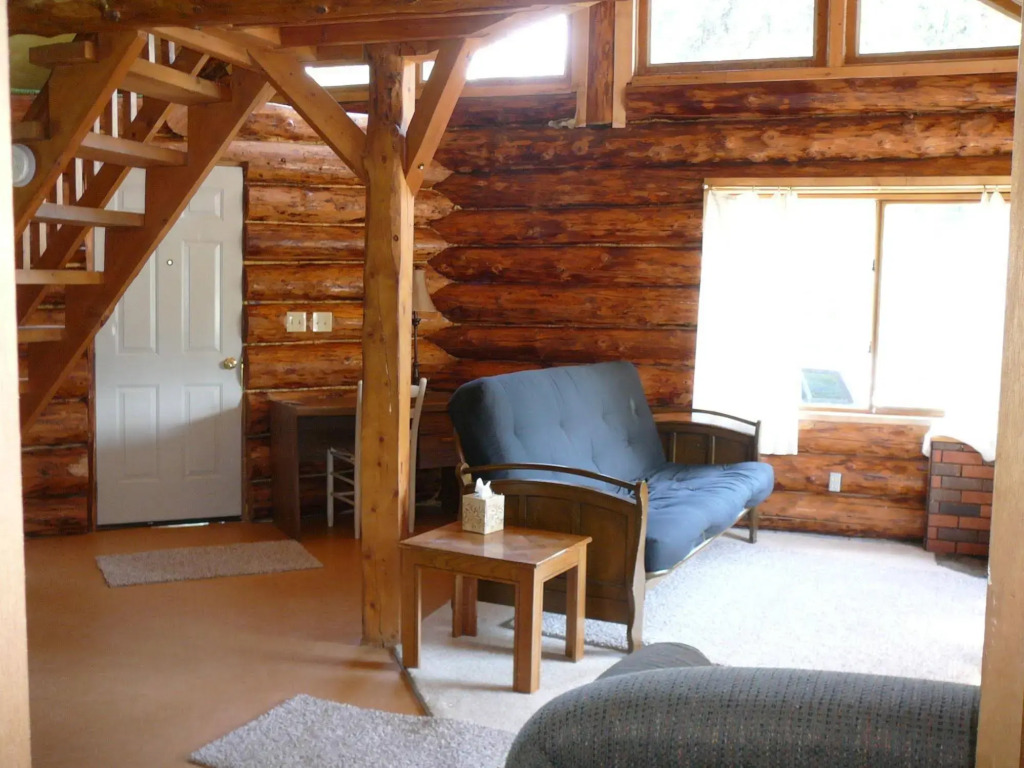 Meandering Moose Lodging