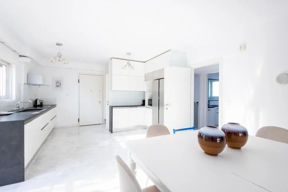 Kotzia 25 in Alimos With 3 Bedrooms and 1 Bathrooms