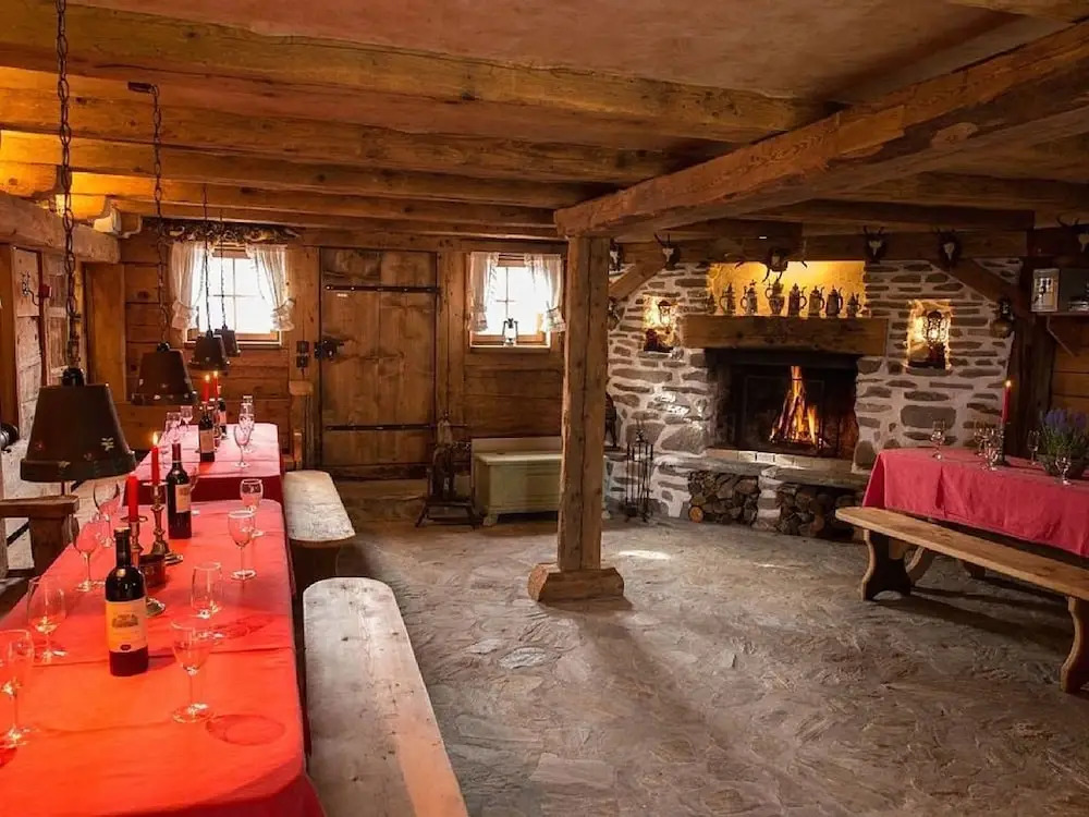Ski-in ski-out fully catered Chalet