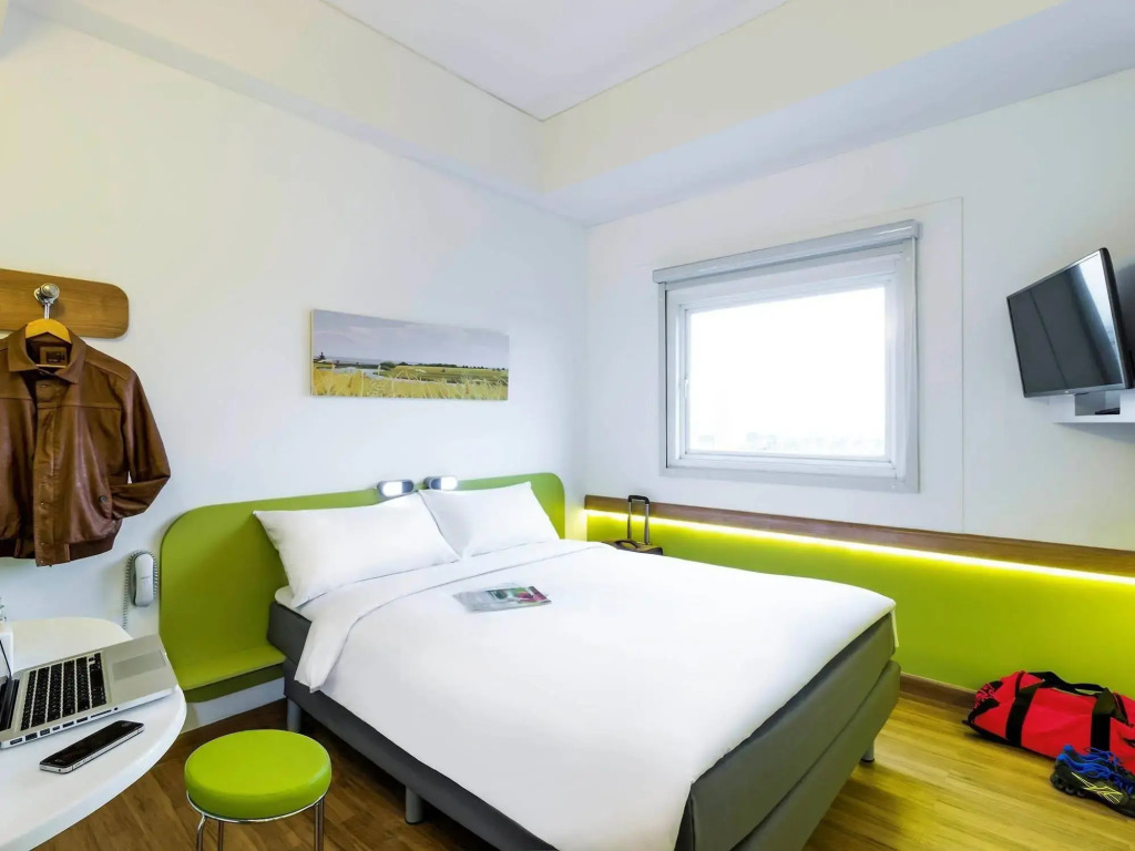 Deka Hotel Surabaya HR Muhammad