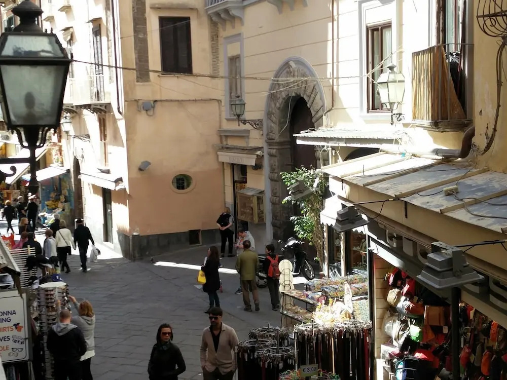 Palazzo Ammone - Sedil Dominova