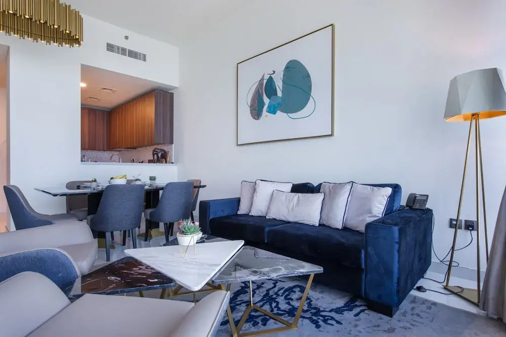 Maison Privee - Chic Coastal Escape w/ Sea Views on Palm Entry