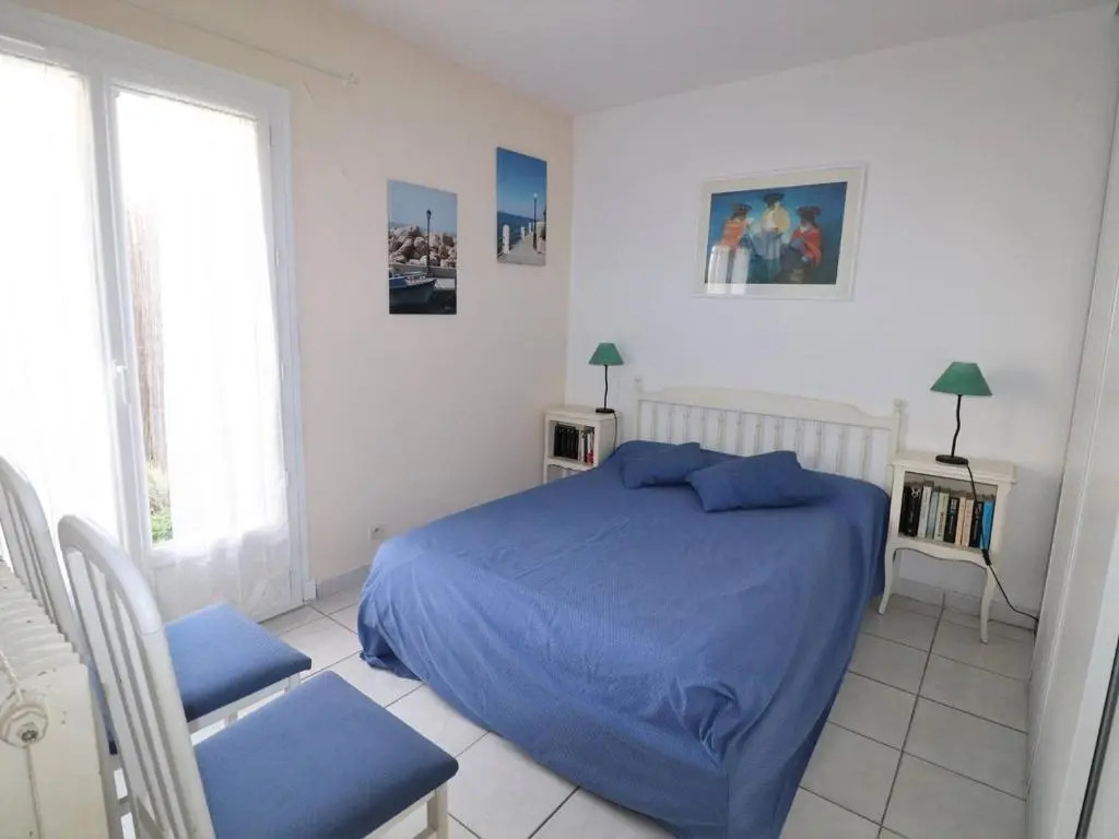 Maison Méditerranéenne 60m² avec Patio et Parking Privé, à 5min de la Plage, 3 Pièces Confortables - FR-1-307-6