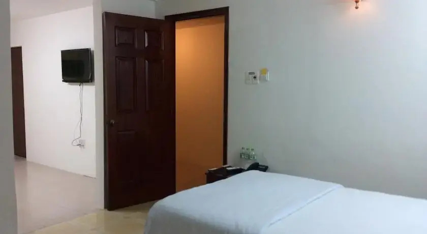 Hau Giang Suite Hotel