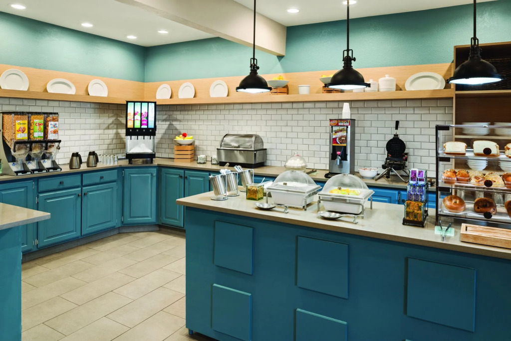 Country Inn & Suites by Radisson, Indianapolis South, IN