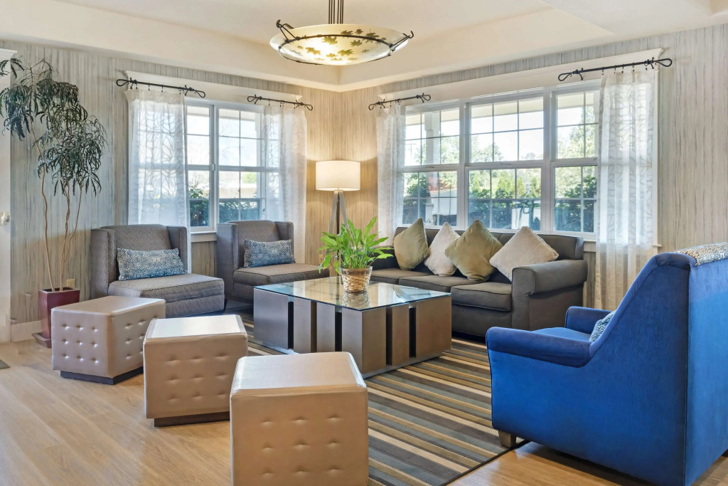 Best Western Cedar Inn & Suites
