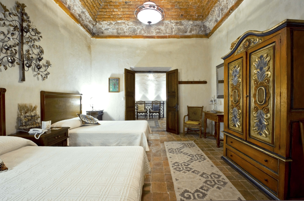 Hacienda Sepulveda Hotel & Spa