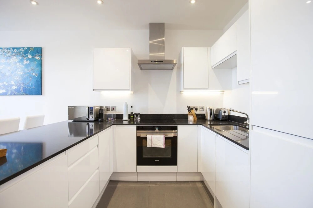 Alexandra Apartment