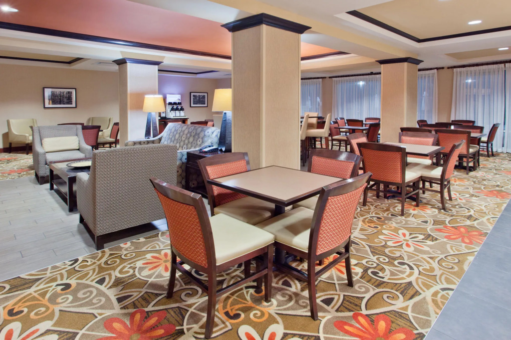Holiday Inn Express Hotel & Suites Jackson Northeast by IHG