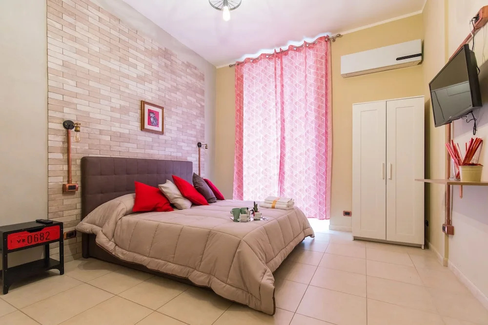 Mamas apartment & deluxe rooms