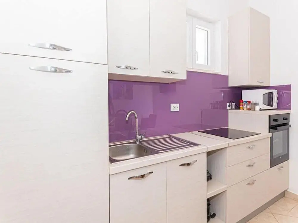 Apartment Niko - Two Bedroom Apartment With Swimming Pool