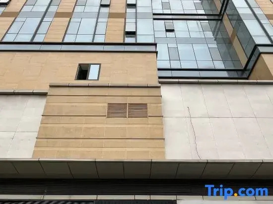 Yilong Ruiyun Hotel