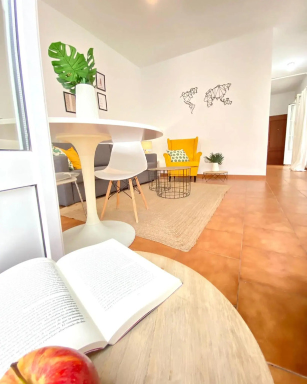 Comfortable studio old town, parking optional