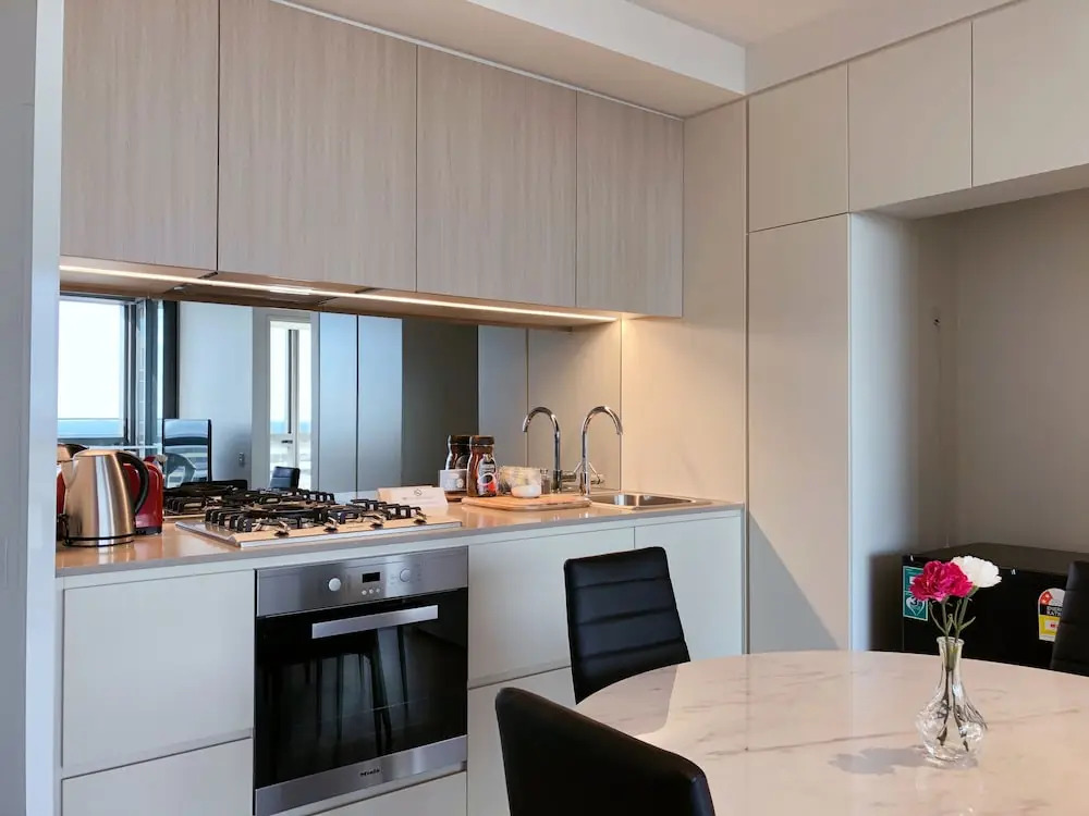 Melbourne CBD Victoria Harbour Short Stay Service Apartments