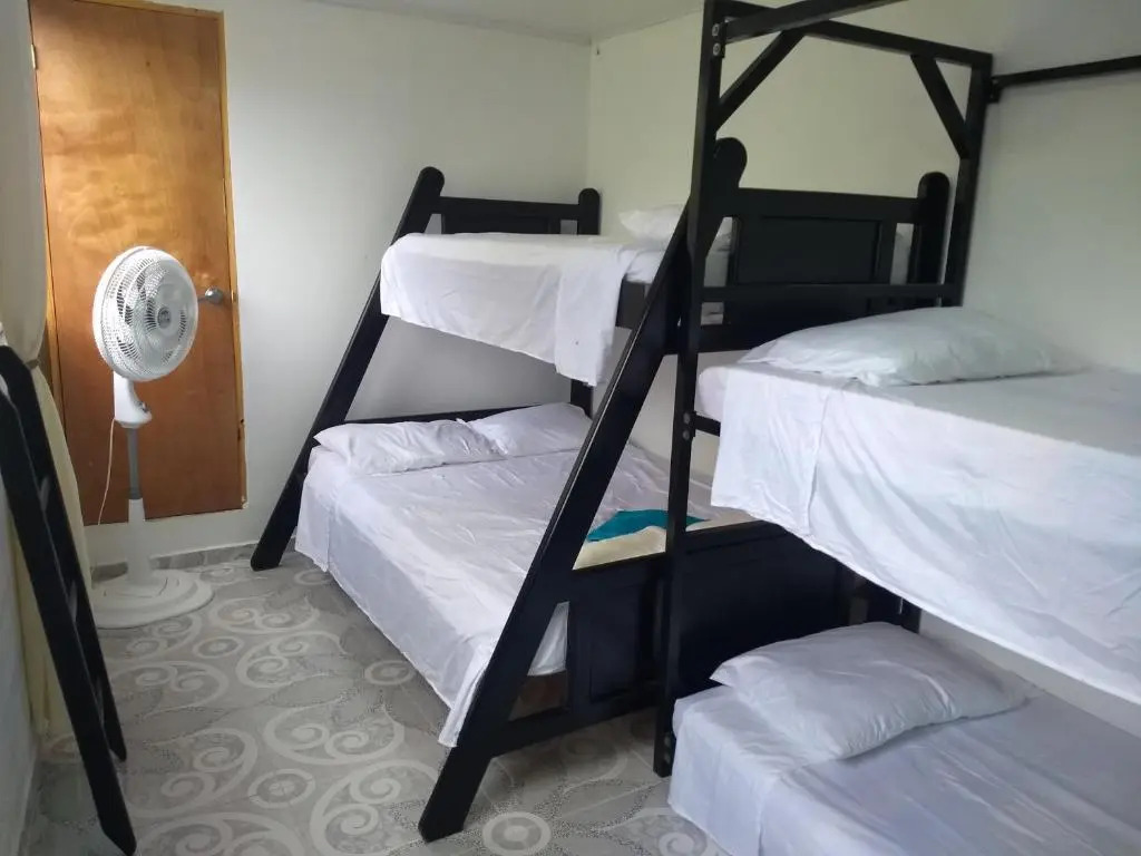 Marysol Lodging Hostel & Camping
