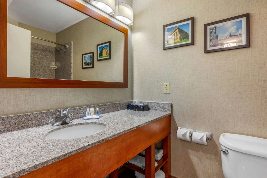 Comfort Inn & Suites Nashville Near Tanger Outlets I-24 Antioch