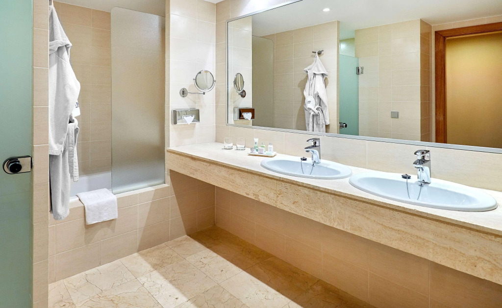 iStay by NH Ciudad de Valencia Hotel