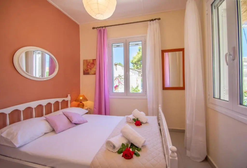 Dora's Tsilivi Beach House A by "elite"