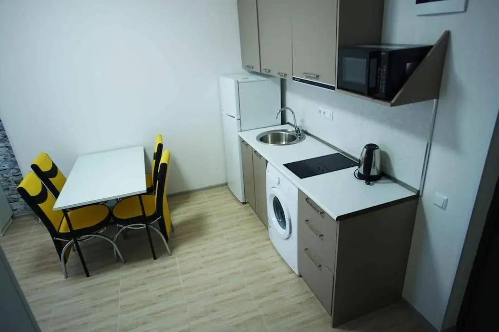Leo Group Apartment 25-04 Elegance Batumi