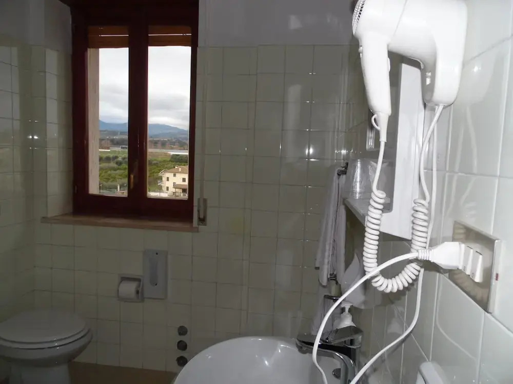 Siris Hotel