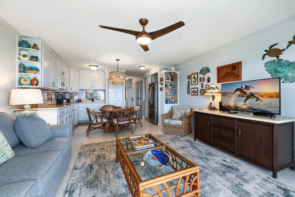 Direct Ocean Front - Beautifully Updated - End Unit - Vrkcv
