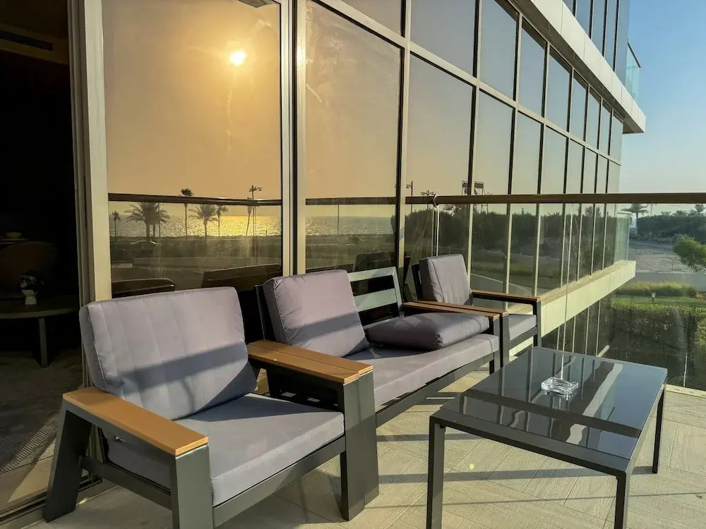 Sea & Garden View Apartments - The 8
