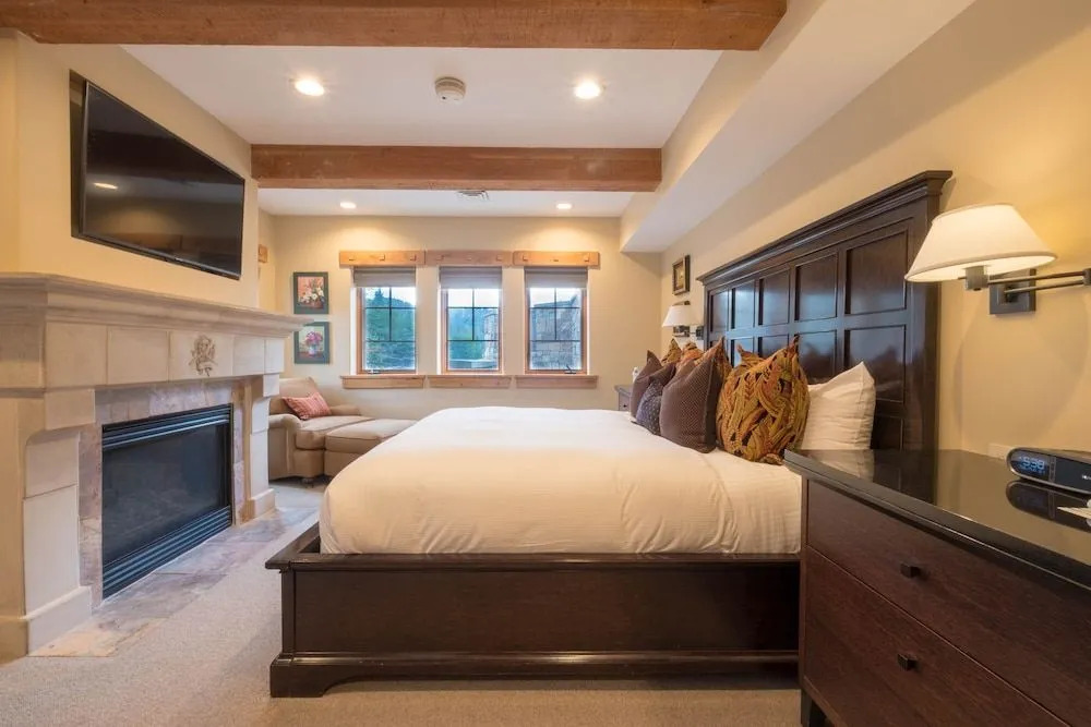 Luxury One Bedroom