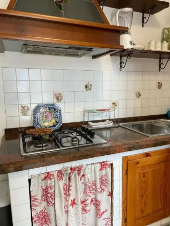 Apartment in Villa with Swimming Pool 20 Meters from the Sea