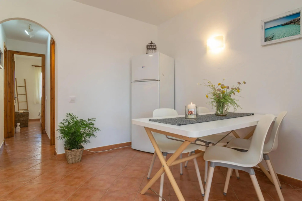 SES FONTS C25 - Charming flat with shared pool and close to the beach Free WiFi