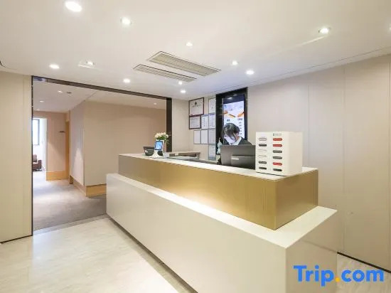 Sushi Light Luxury Hotel (Caohejing Hongmei Road Subway Station Store in Shanghai)