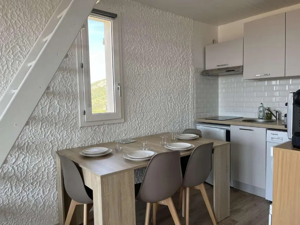 Appartement Lumio, 1 pièce, 4 personnes - FR-1-63-314