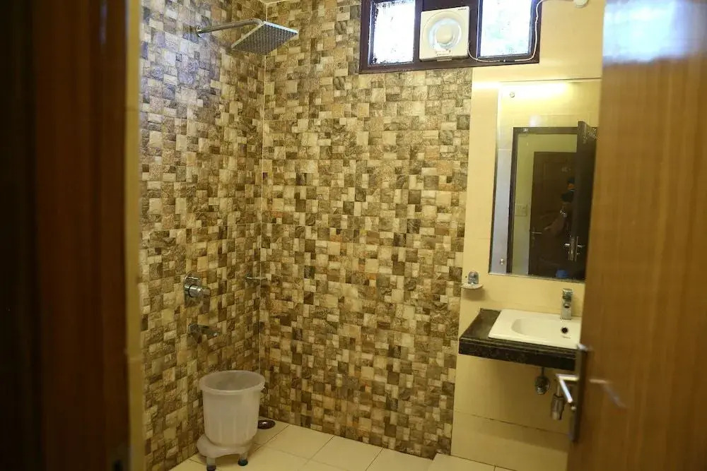 Hotel Devlok Primal