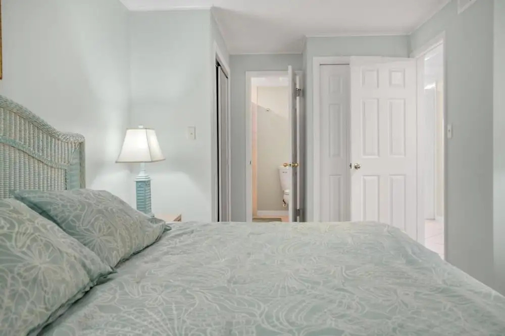 Thunder Island 139d 2 Bedroom Condo by RedAwning